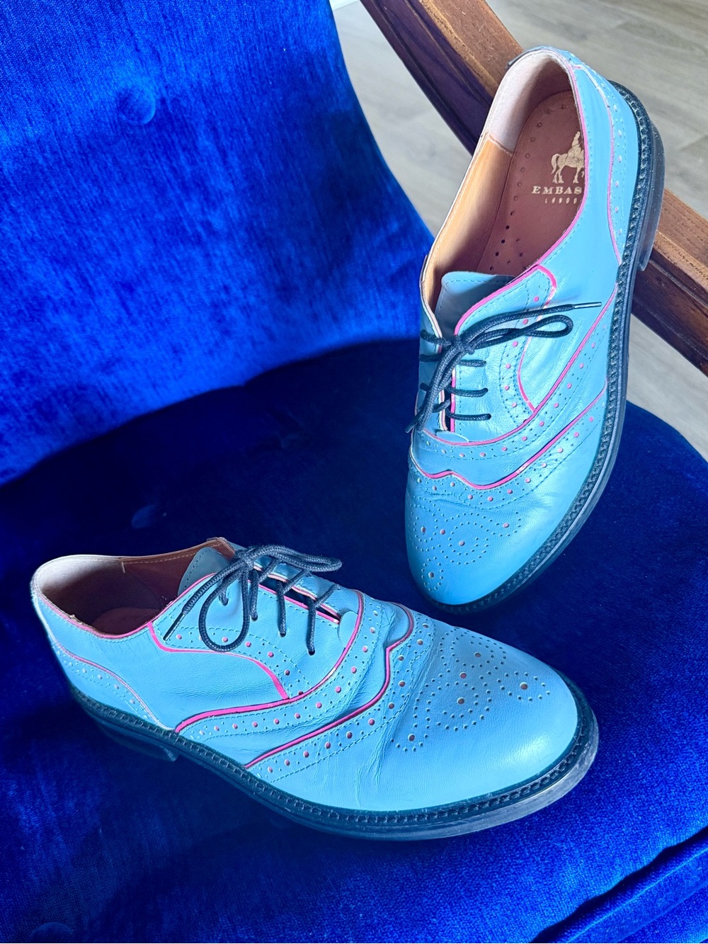 Embassy London “Brick Lane” Light Blue Leather Oxfords with Pink Accents • EU 39 - Picture 3 of 6